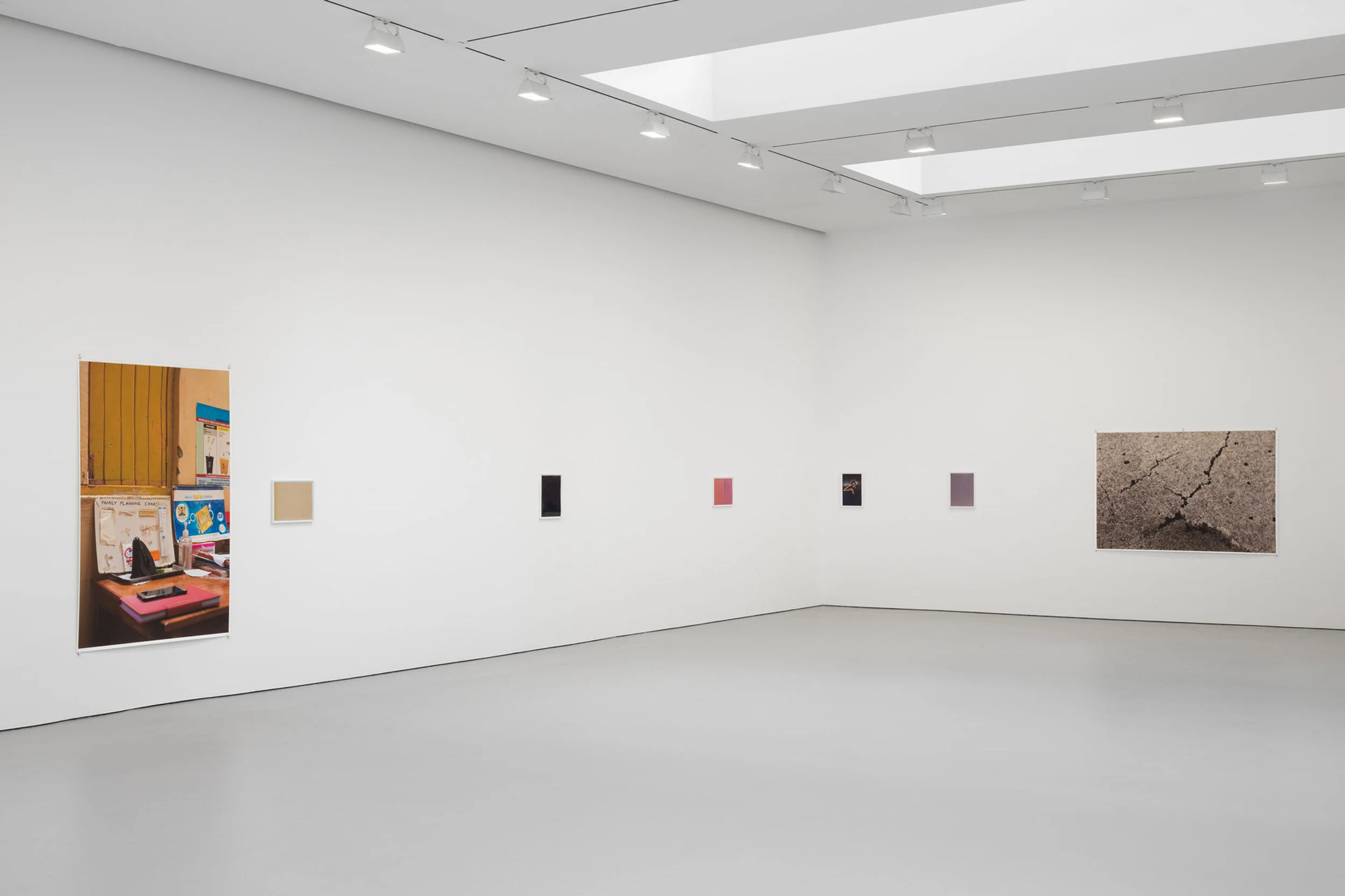 アート・デザイン・音楽 Wolfgang Tillmans 希少本】Wolfgang Tillmans 書籍 初作品集 復刻版 アート